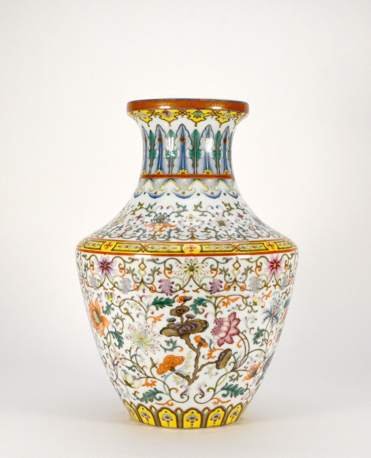 Superb Chinese Qing Qianlong MK Yangcai Floral Fish Basket Form Porcelain Vase
