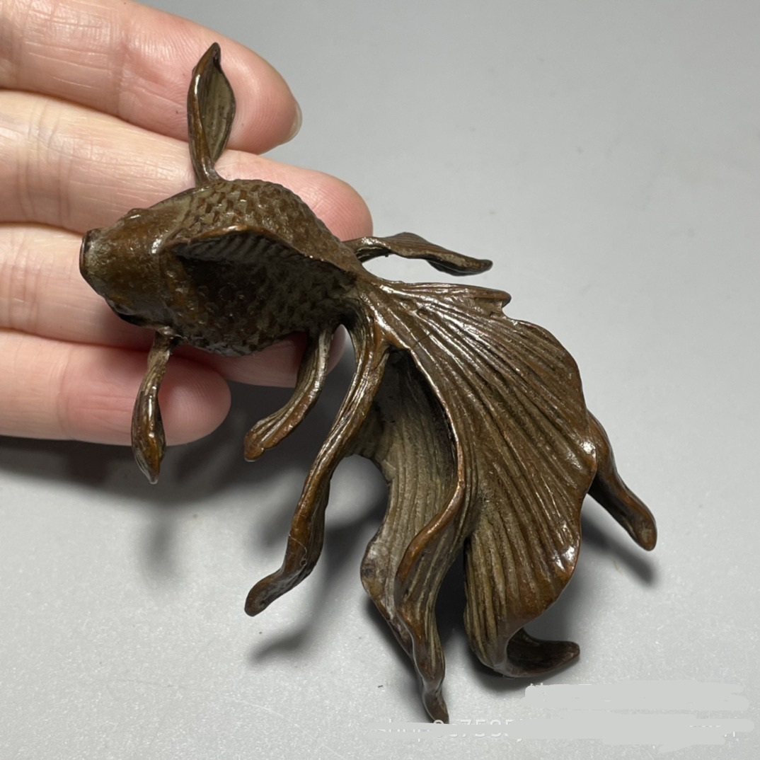 Asian Craft Fish Mascot Zhaocai Tea Pet Pen Holder Decorative Ornaments statue