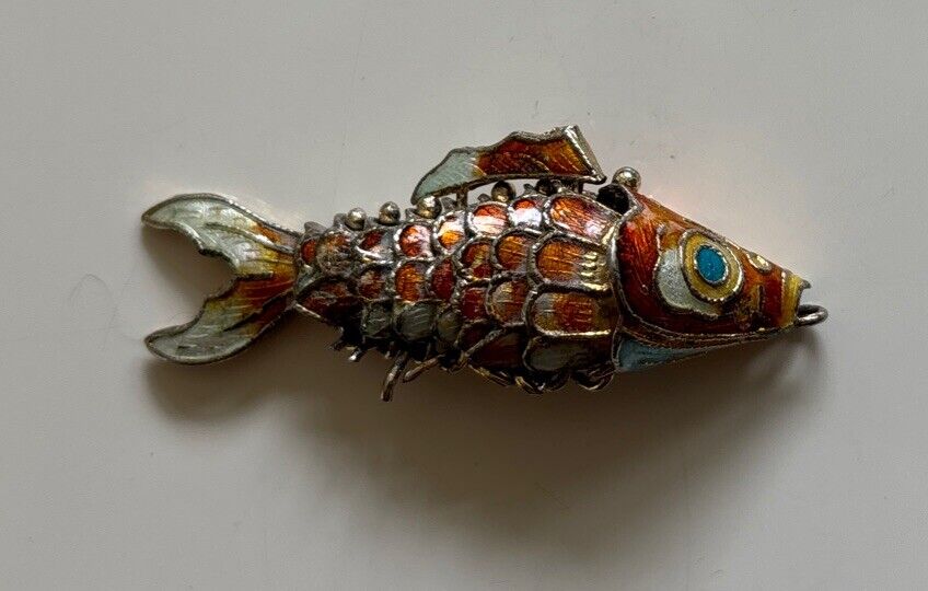 Vintage Chinese Export Silver Enamel Articulated Fish Pendant