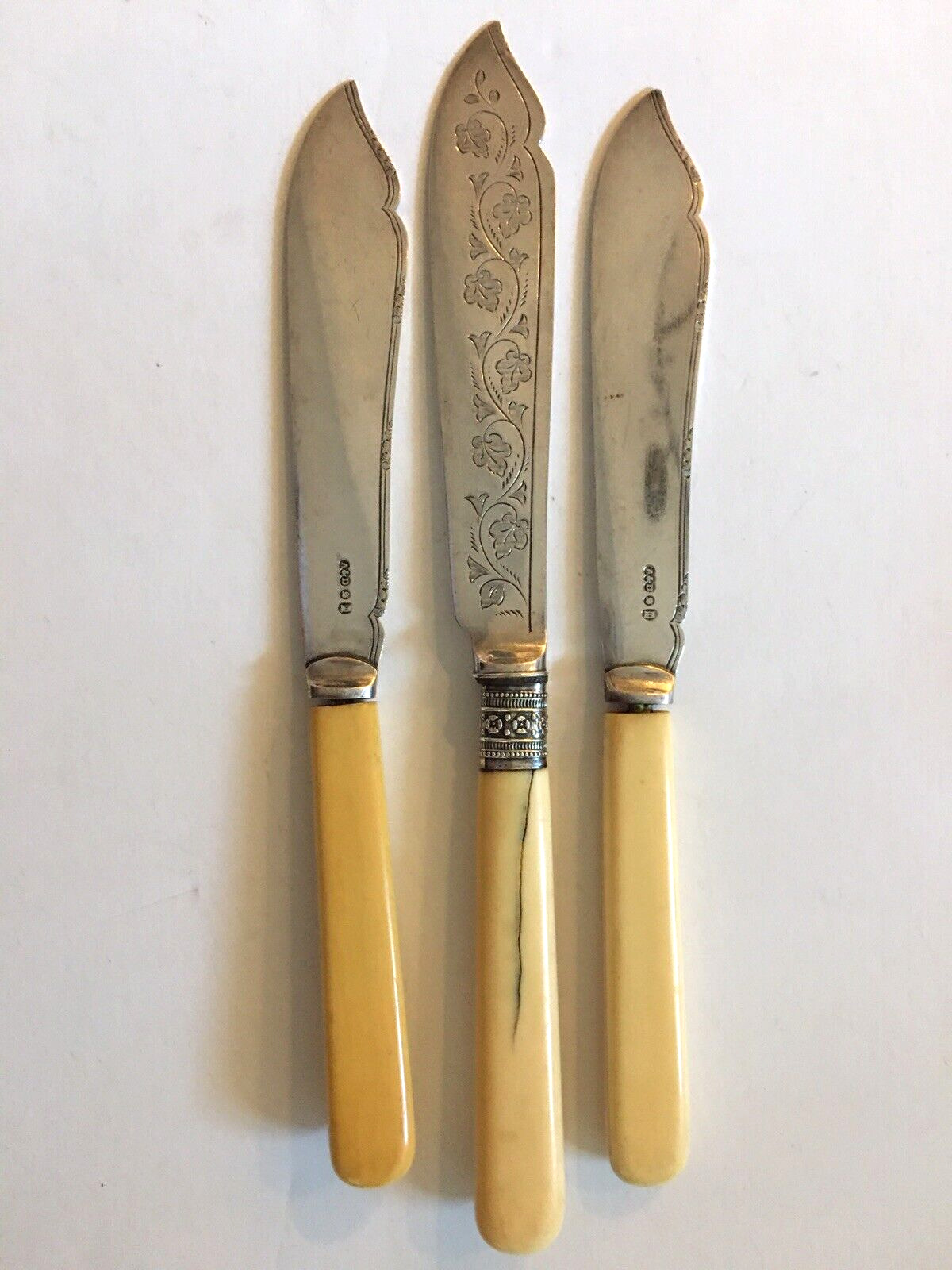 Antique 1890 Sheffield Silverplate 2 Fish Knives Ornate Blades Mappina & Webb